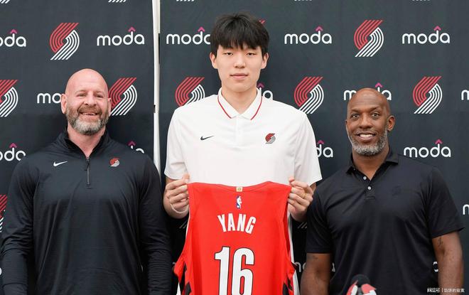 包含首轮30顺位新秀全览：弗拉格状元杨瀚森16顺位的词条