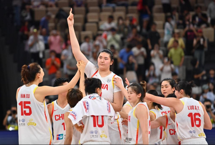 亚洲杯-中国女篮34分狂胜新西兰小组头名晋级4强(中国女蓝vs新西兰)