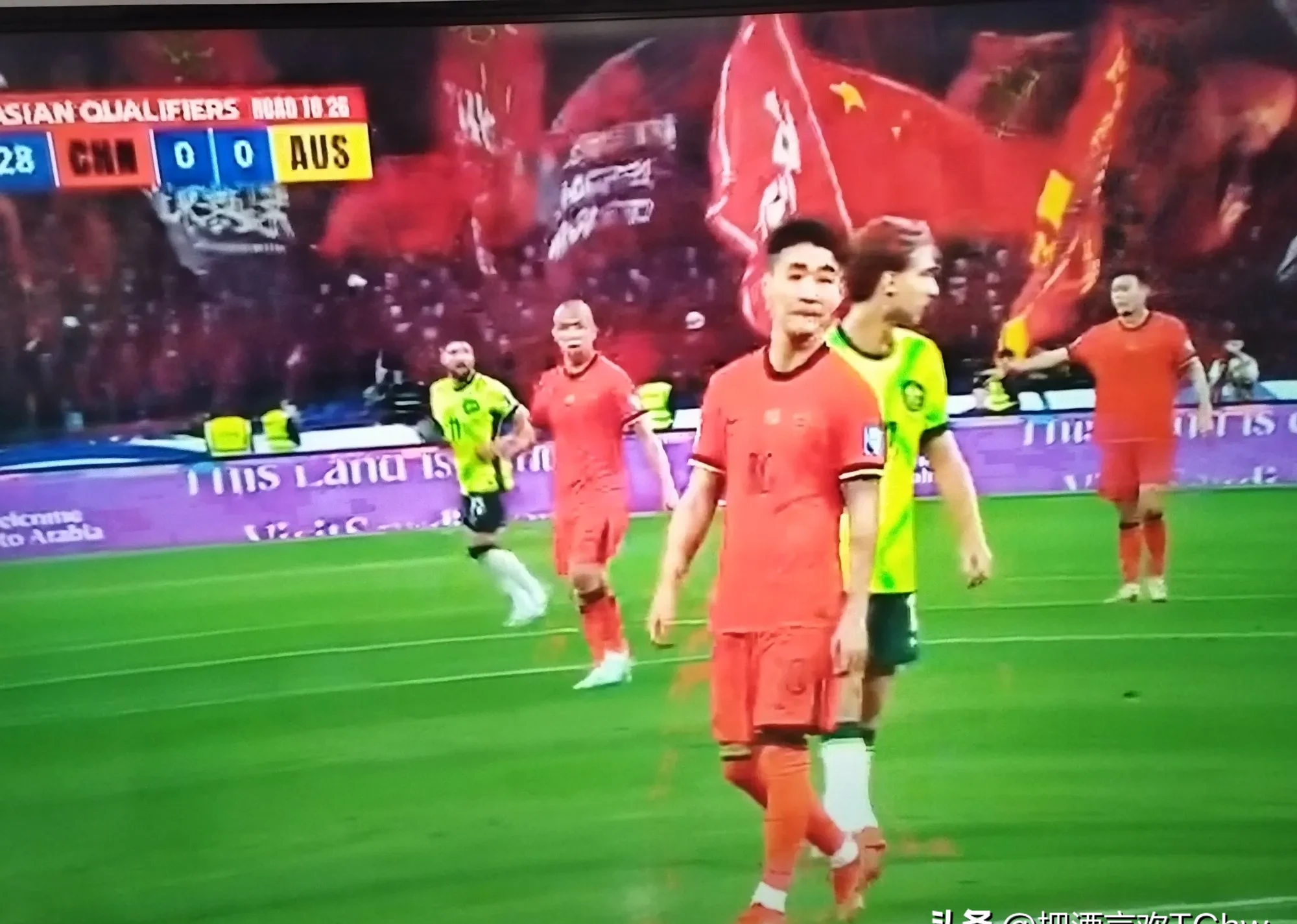开云体育入口-场上主力受伤，球队灰溜溜输球的简单介绍